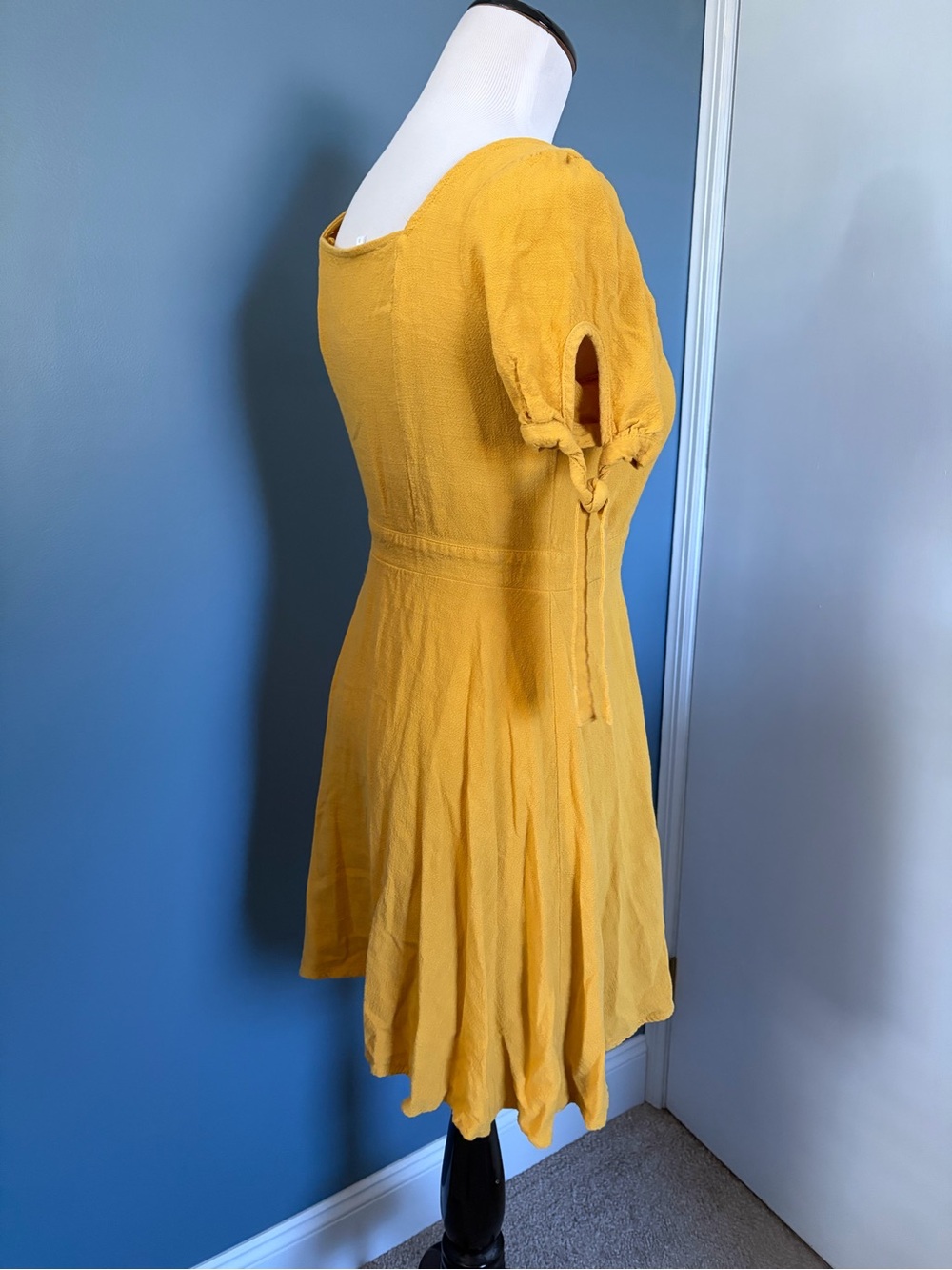 Women’s Square Neck Button Down Sunmer Dress - Picture 4 of 5